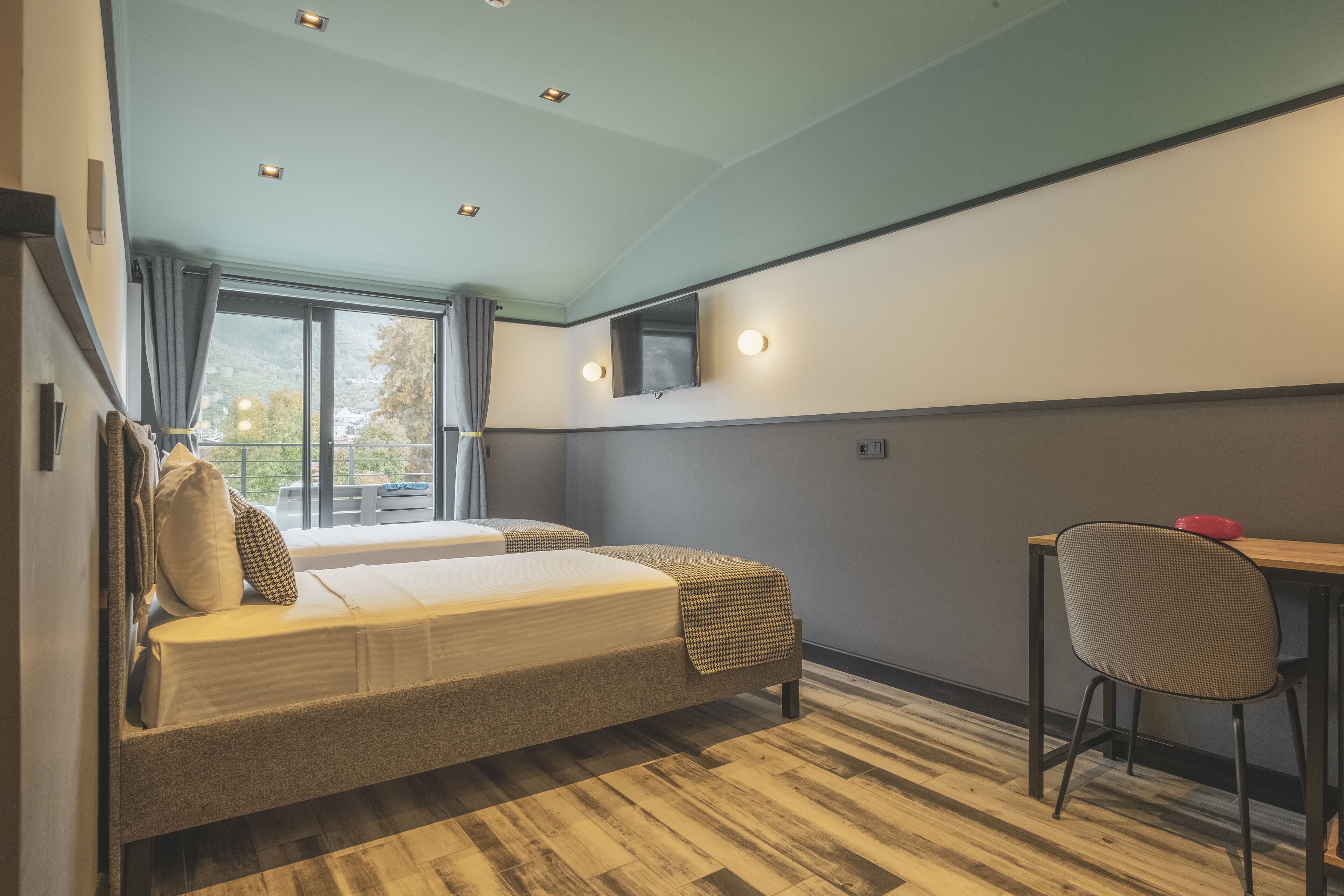 family room, terrace, sea view | minibar, in-room safe, soundproofing, free wifi