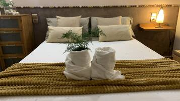 4 bedrooms, iron/ironing board, travel cot, free WiFi