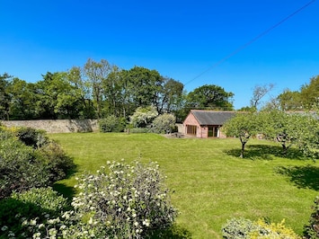 Outside facade. Three bedroom air-conditioned barn