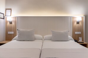 1 bedroom, in-room safe, free WiFi, bed sheets - Hotel Artaza (Getxo)