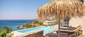 Steps to Beach,dazzling sea view