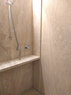 Shower, hair dryer, towels, soap - INCREDIBLE NEW APARTMENT IN REFORMA, 3 BDRM 3 BATH (Tabacalera)