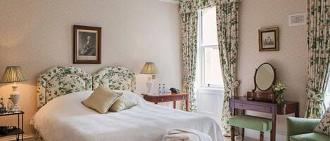 10 chambres, bureau, fer et planche à repasser, Wi-Fi