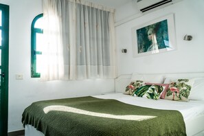 1 habitación y caja de seguridad en la habitación
