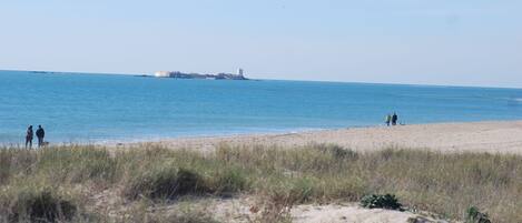 Beach nearby, sun-loungers