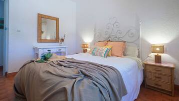 4 chambres, fer et planche Ă repasser, Wi-Fi gratuit, draps fournis