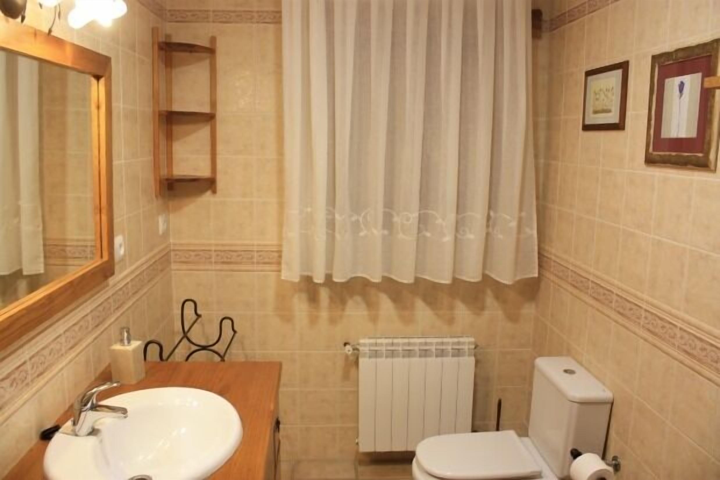 El Escalerón II House | Monteagudillo Accommodation. Patio, barbecue and fireplace