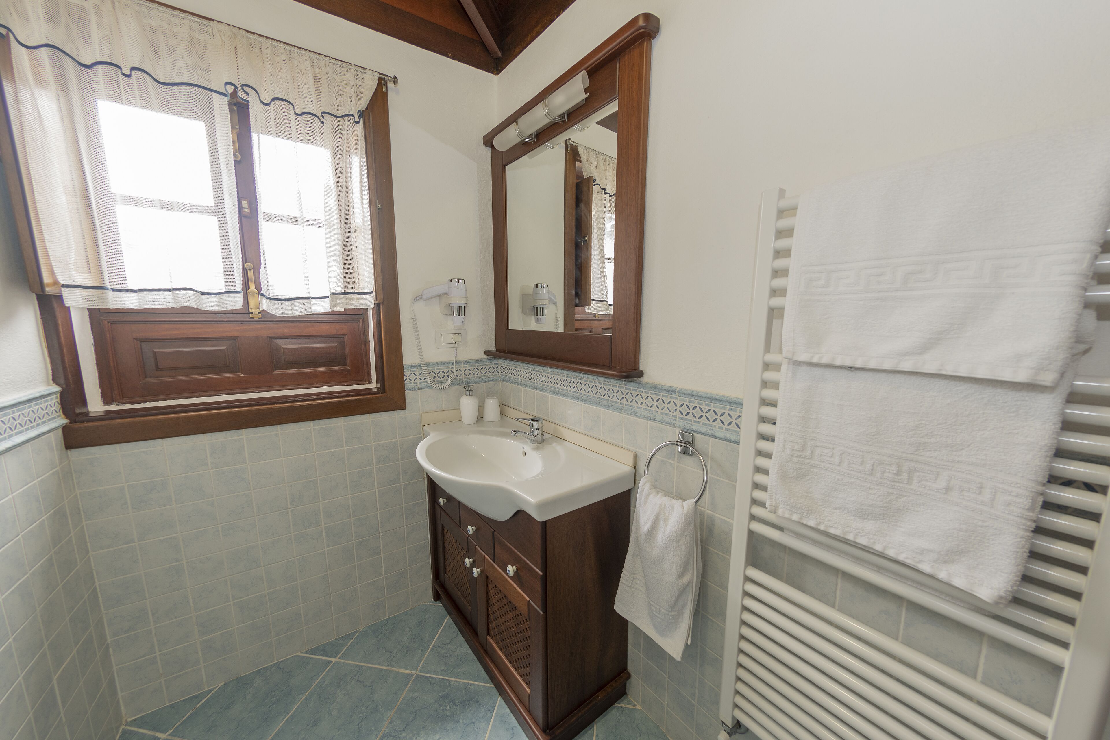 Ideal place to unwind from daily stress and hiking.