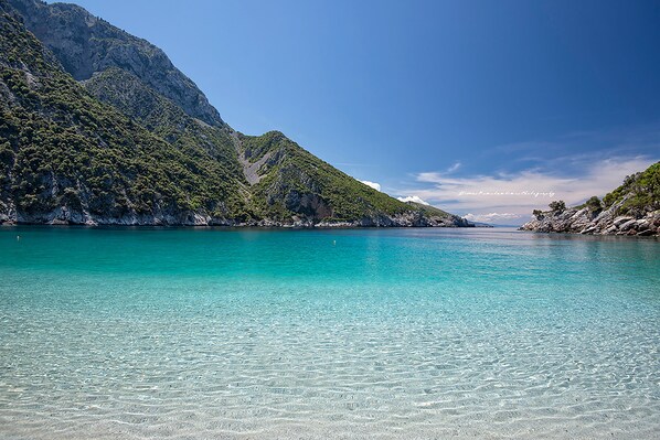 Beach nearby, beach towels - Blue Dream villa: a seaside beauty in Euboea island (Platana)