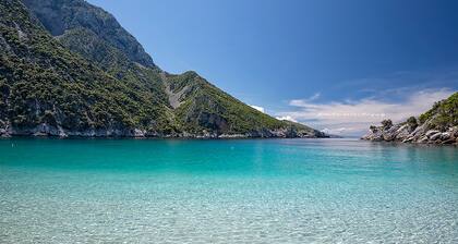 Blue Dream villa: a seaside beauty in Euboea island