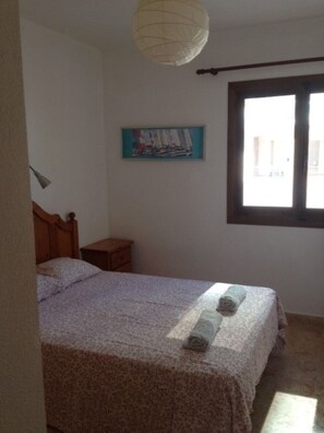 2 slaapkamers, een kluis op de kamer, gratis wifi, beddengoed