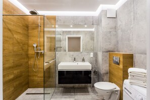 Huoneisto, 1 keskisuuri parisänky (Kreta 54/68) | Kylpyhuone | Pyyhkeet