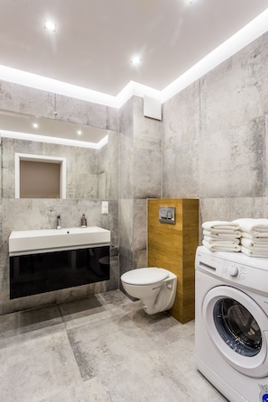 Appartement, 1 grand lit (Kreta 54/68) | Salle de bain | Serviettes fournies