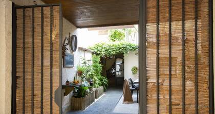 Self catering Ca La Laia for 9 people