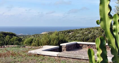 cottage with sea view terrace / solarium, exclusive garden, 2 bedrooms, 1 bathroom