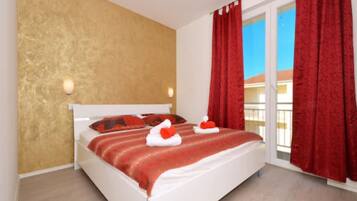 2 bedrooms, desk, soundproofing, iron/ironing board