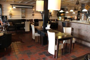 Bar (in der Unterkunft)