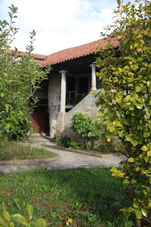 تفاصيل الفندق من الخارج