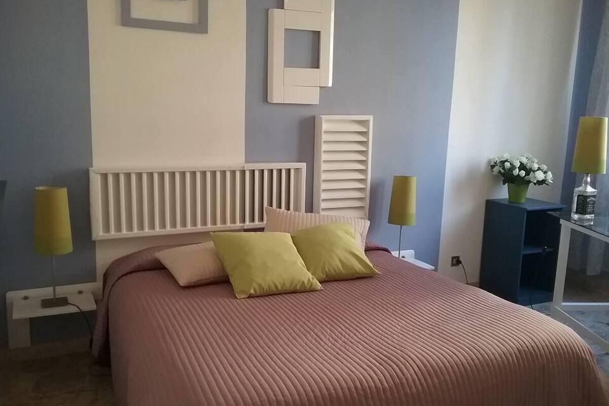 Double Room (B)
