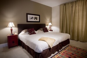 4 bedrooms, in-room safe, iron/ironing board, free WiFi - Modern villa with heated pool, wifi and air conditioning in Los Mojones (Puerto del Carmen, Tías)