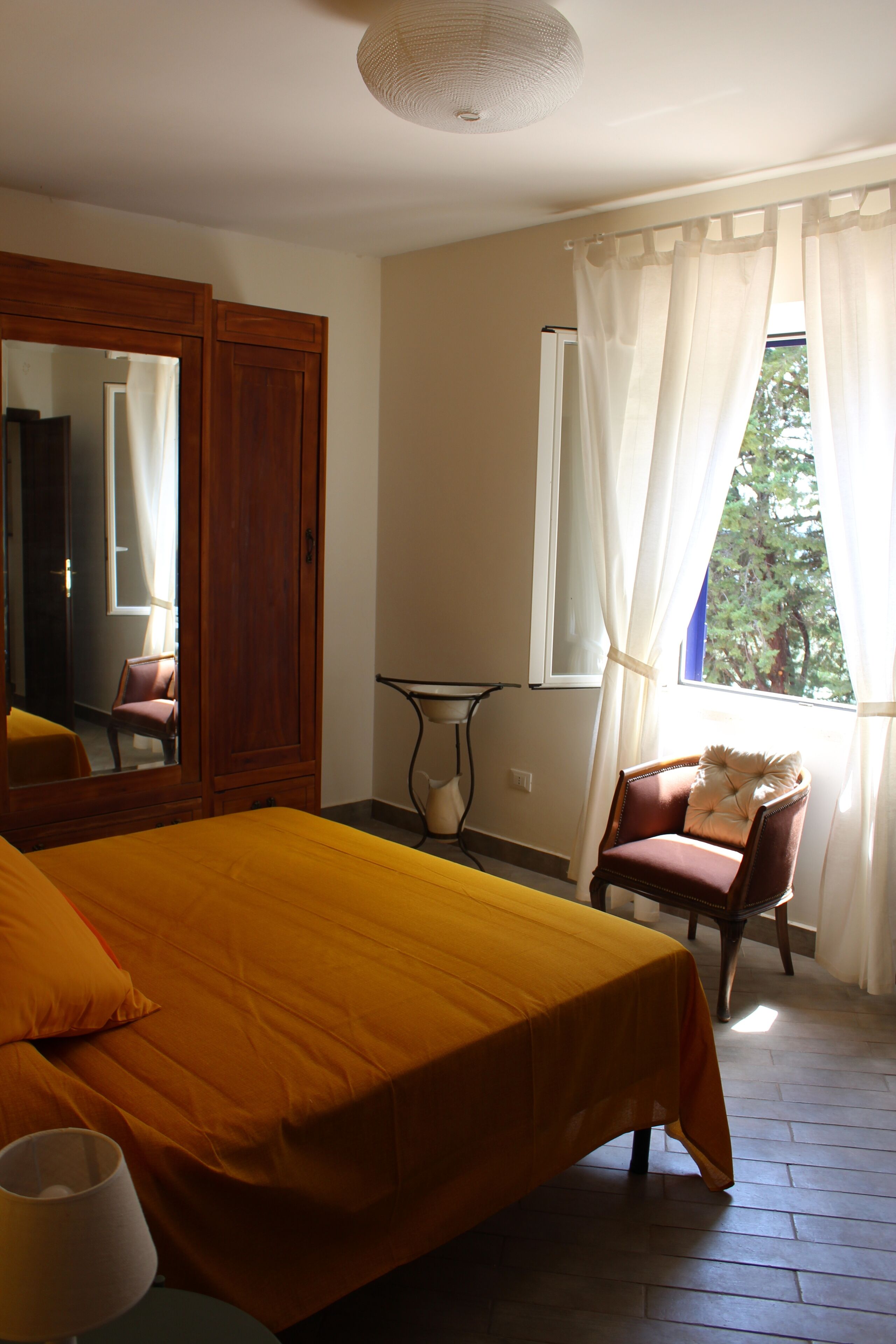 Villa Mirella between Rome, the thermal baths of Viterbo and Umbria - panoramic swimming pool with fireplace