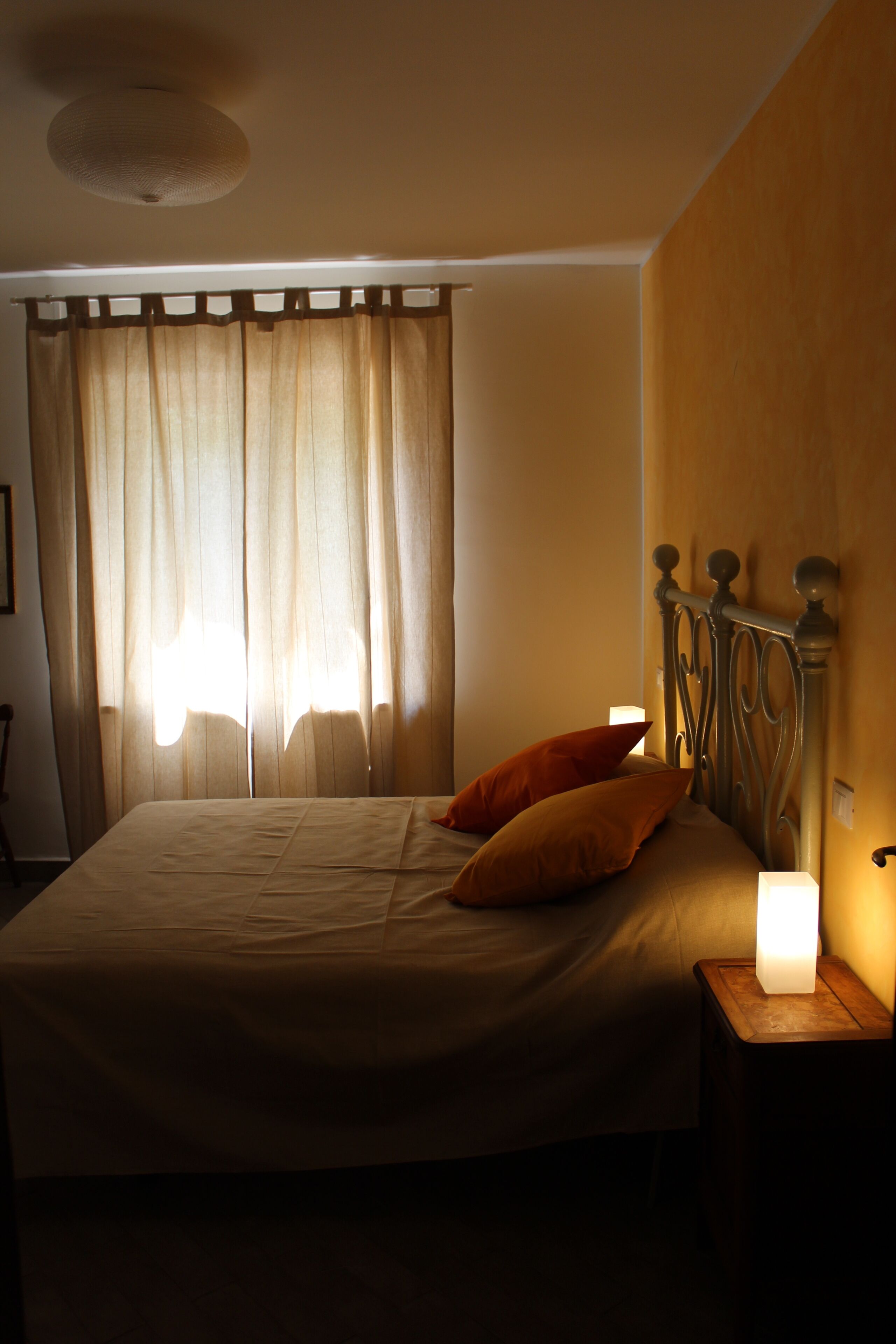 Villa Mirella between Rome, the thermal baths of Viterbo and Umbria - panoramic swimming pool with fireplace