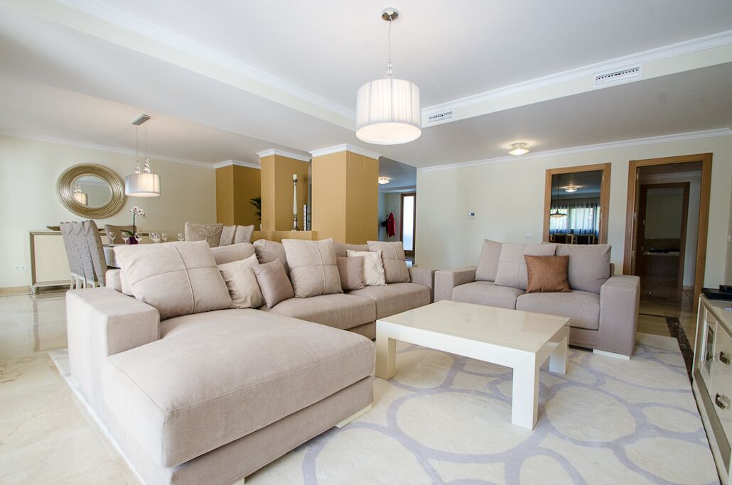 HEDO Villa hen party CHEF Puerto Banus