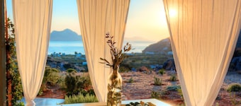 VILLA HANDRAS, unit 2, MANDORLO