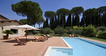 Tenuta Santa Cristina - Luxury 8 beds Villa w/ private Pool and Tennis near Rome
