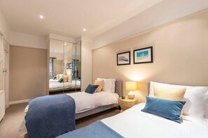 3 bedrooms, iron/ironing board, WiFi, bed sheets - Gorgeous house in Marylebone with patio (London)