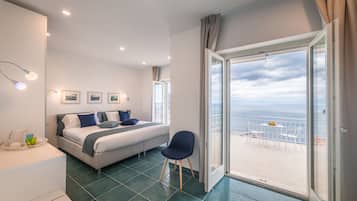 1 bedroom, premium bedding, minibar, in-room safe