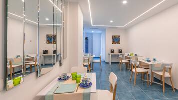 Colazione a buffet inclusa, servita tutte le mattine