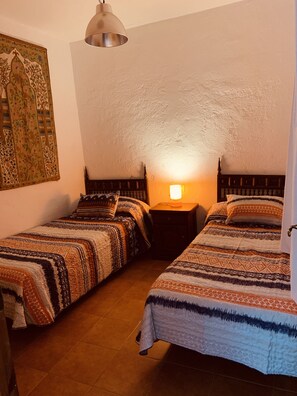 2 dormitorios, wifi gratis, ropa de cama