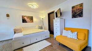 Bügeleisen/Bügelbrett, kostenloses WLAN, Bettwäsche