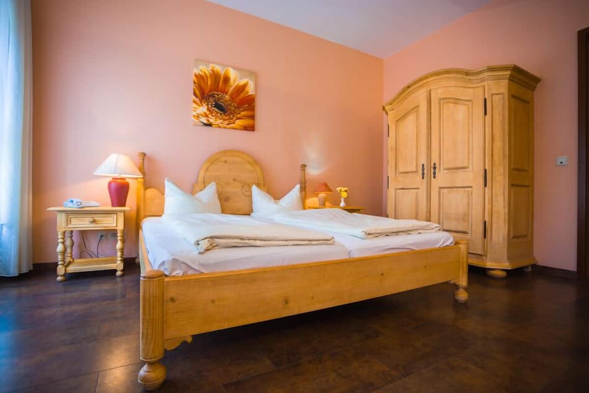 Double Room | Minibar, desk, blackout drapes, bed sheets