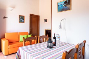 Interior - Spacious Apartment With sea View and Balcony (Hermigua)