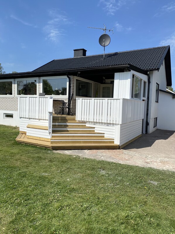 Exterior - Cozy 2 persons apartment (Högsby NÖ)