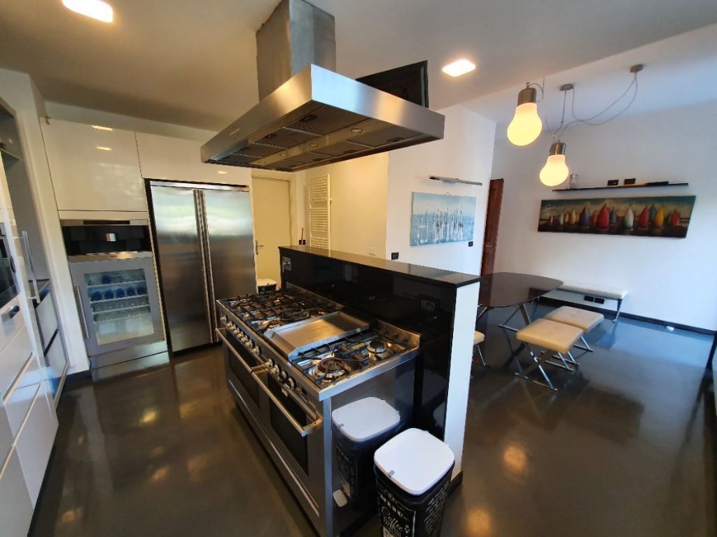 Charming villa in Rapallo with privatel pool