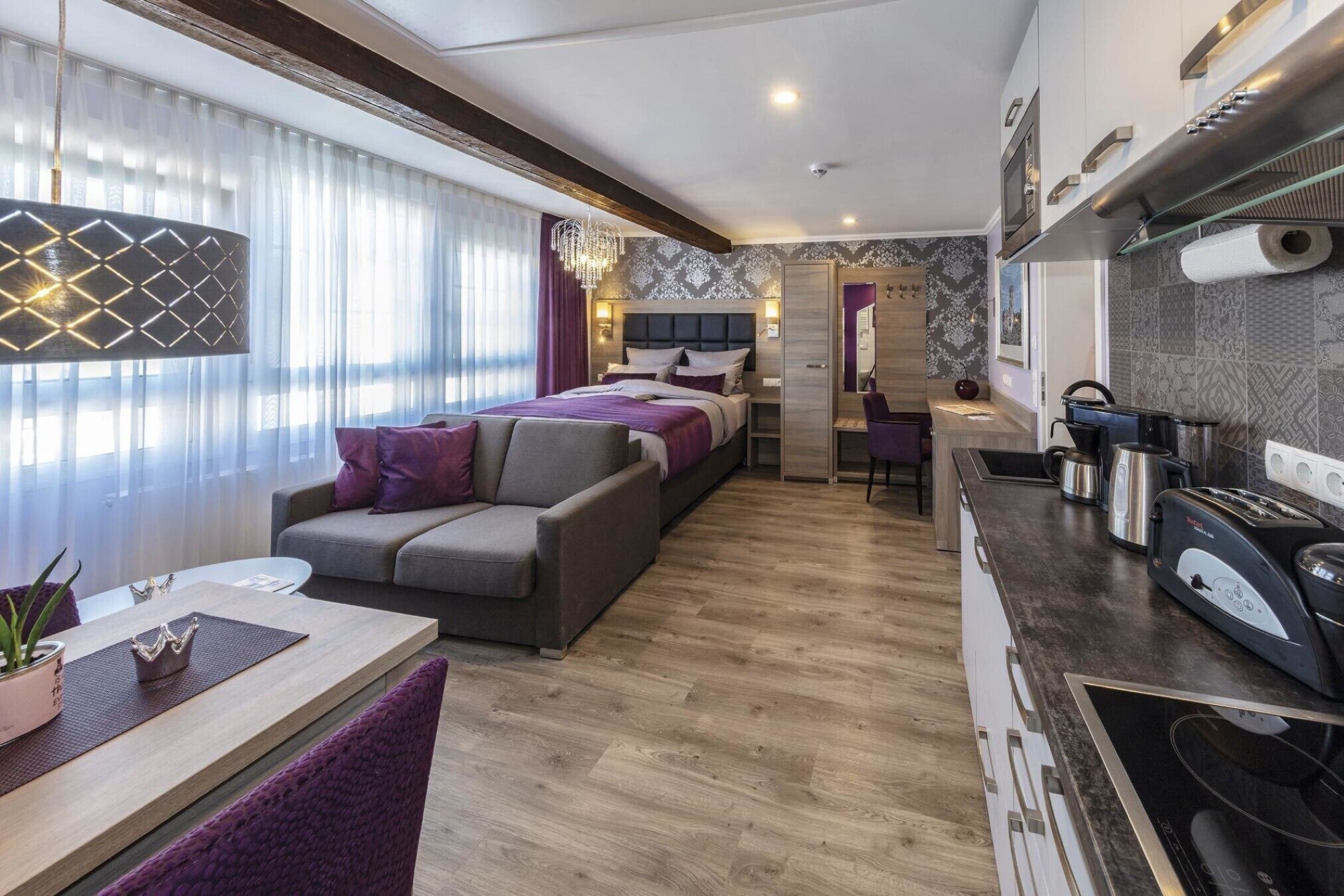 Queen size apartment F *** Lahneck in the house Burgenheimat on the Romantic Rhine