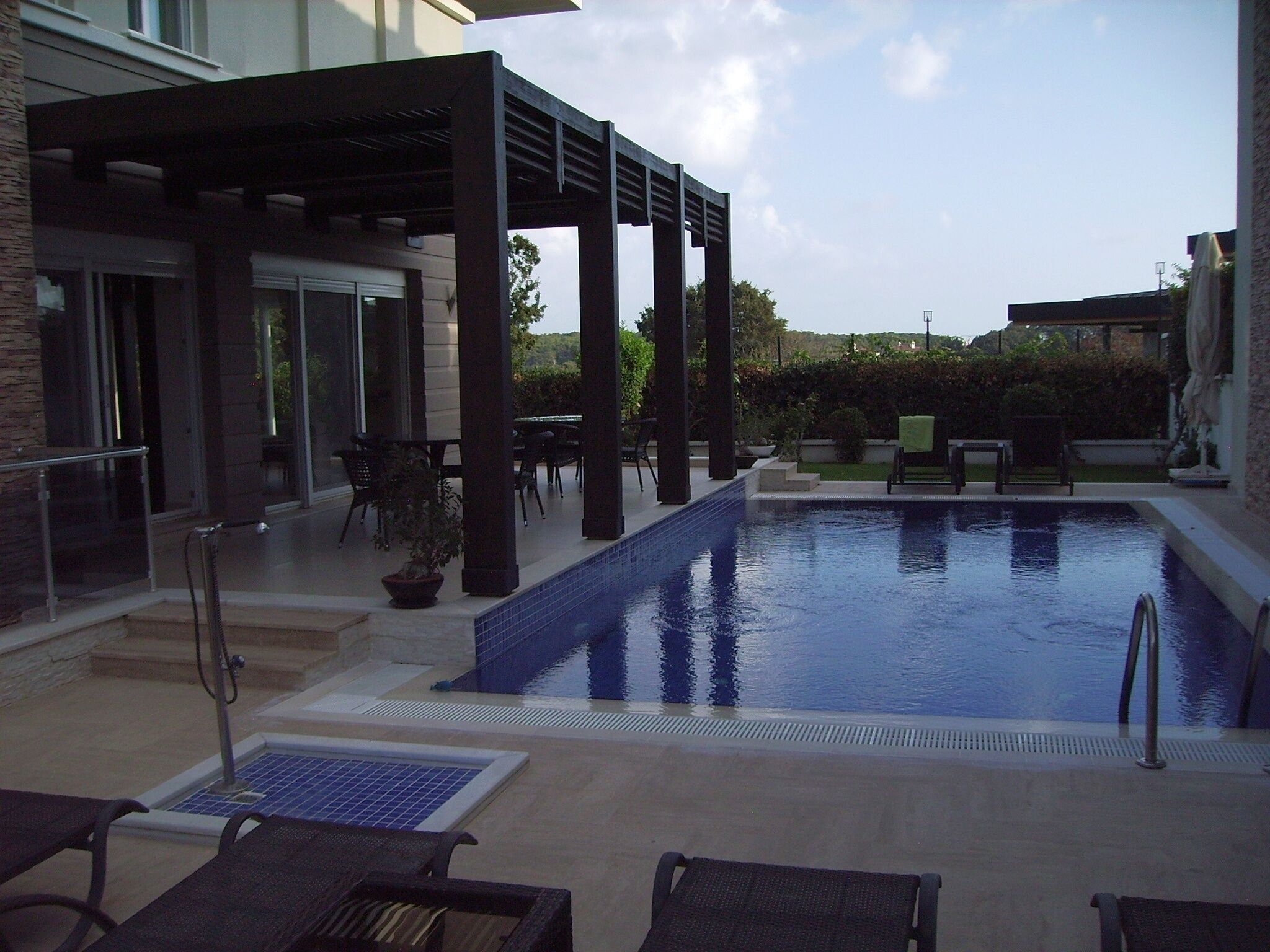 Luxurious villa with pool and sea views