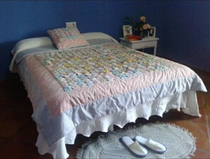2 bedrooms, bed sheets, wheelchair access