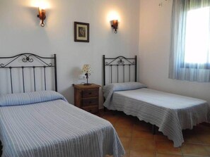 3 chambres, Wi-Fi, draps fournis