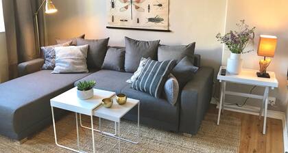 Old building apartment for up to 6 people "BARKASSE" in the Schanzenviertel - 2nd floor