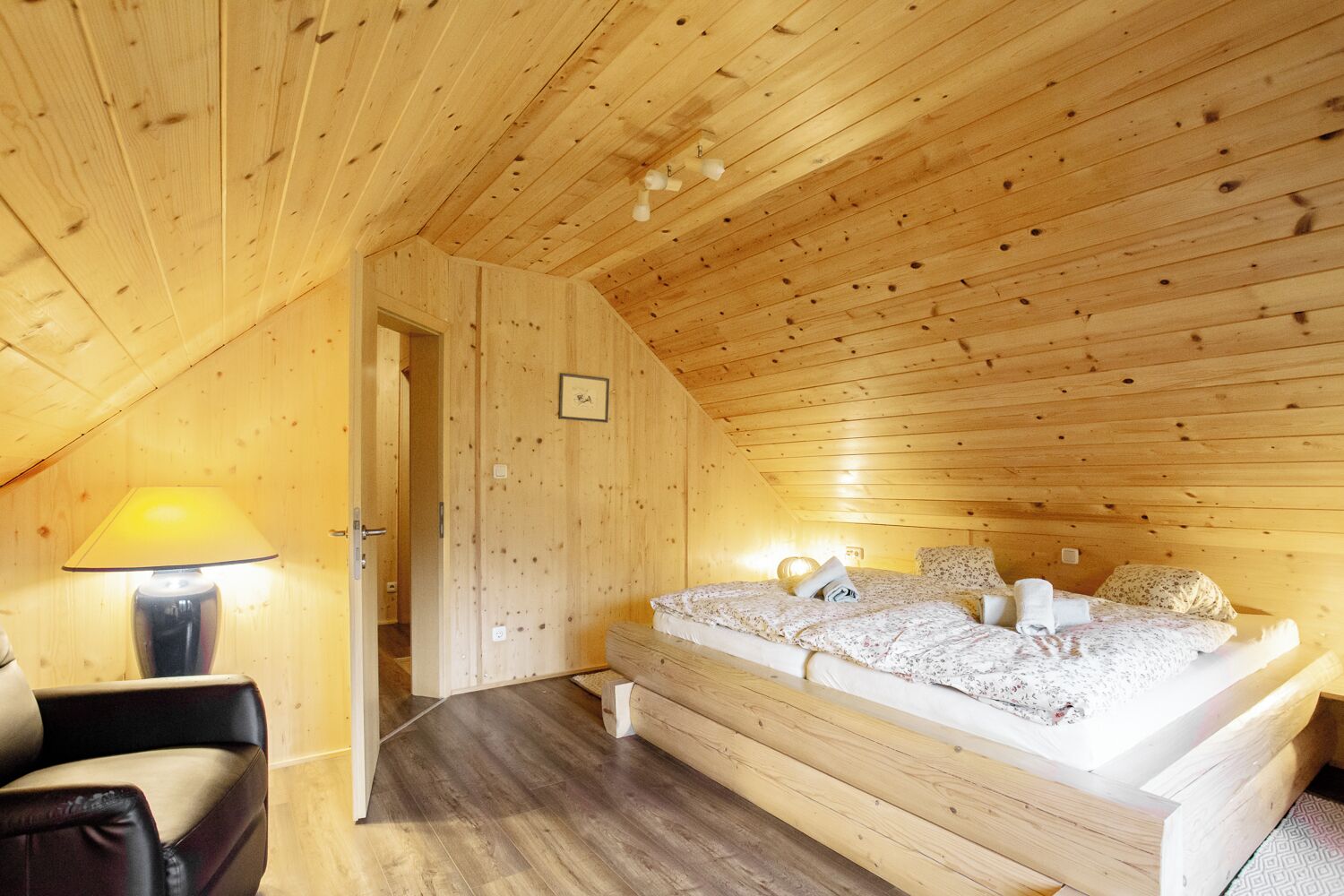 2 bedrooms, bed sheets
