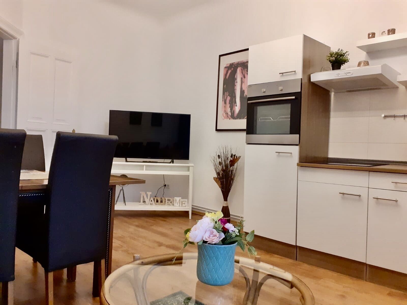 Apartment with lake view