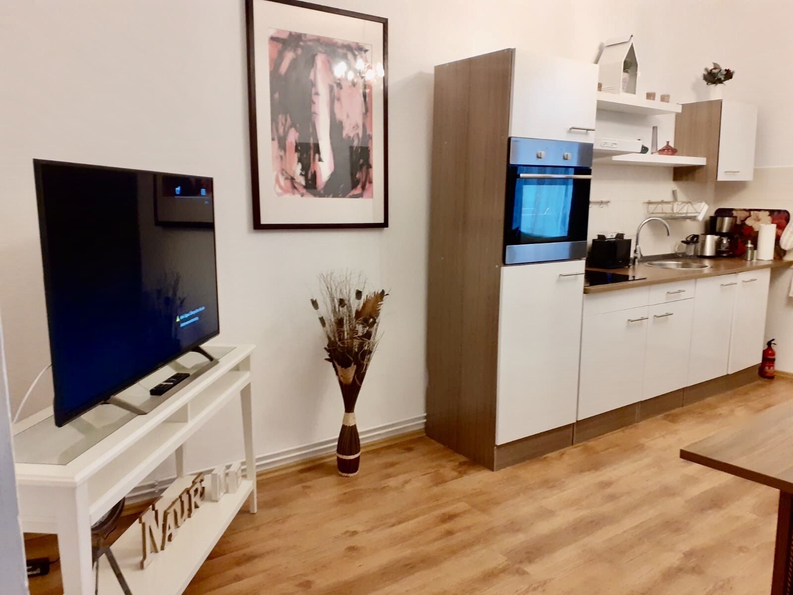 Apartment with lake view