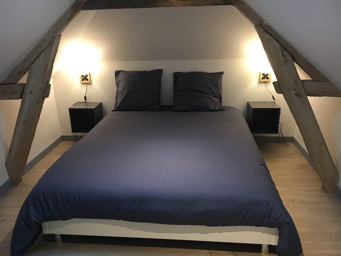 Calm and bright, in the heart of the countryside between vineyards and castles