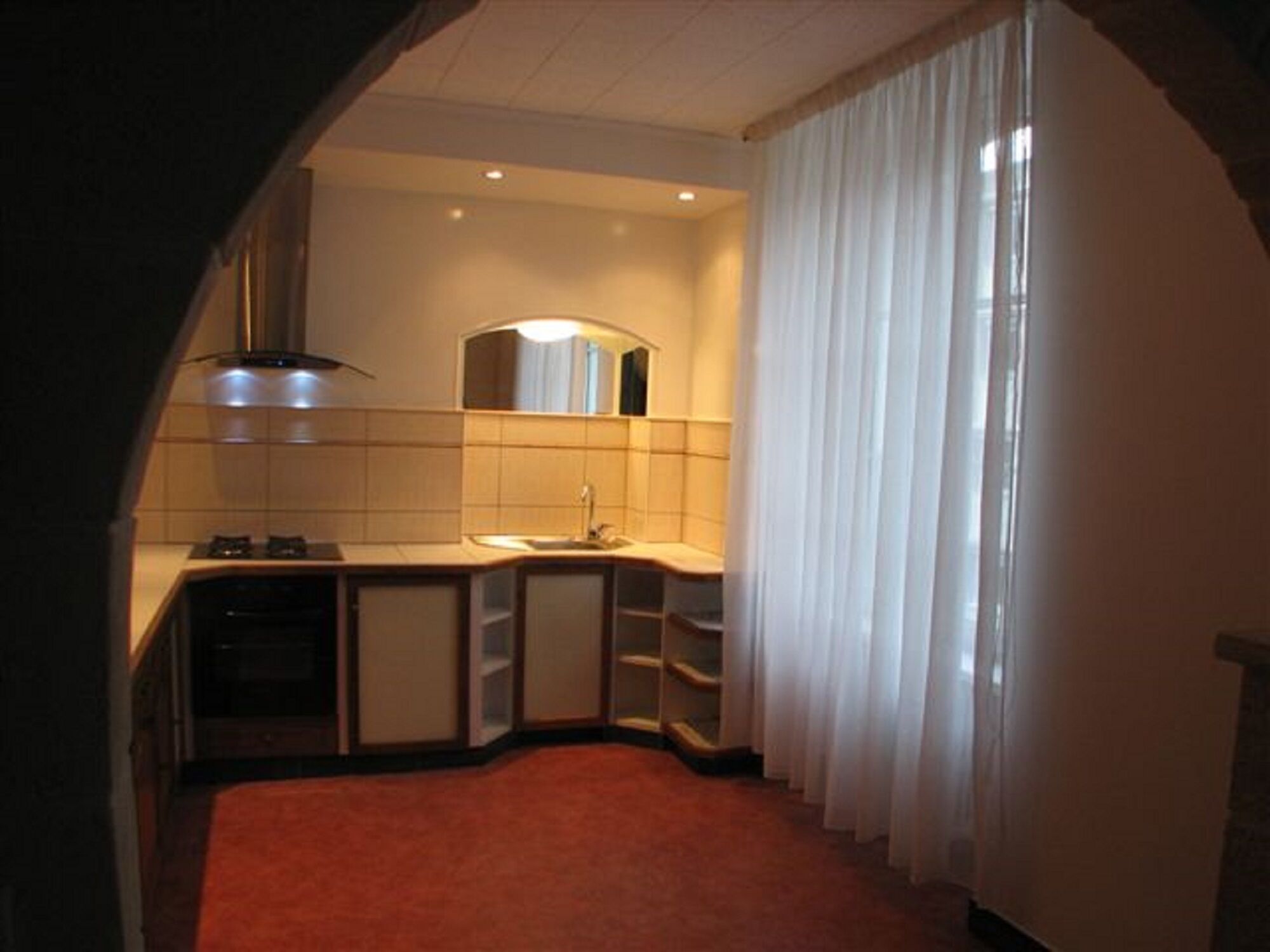 Apartment F2 standing in an old farm. Completely renovated. Very calm.