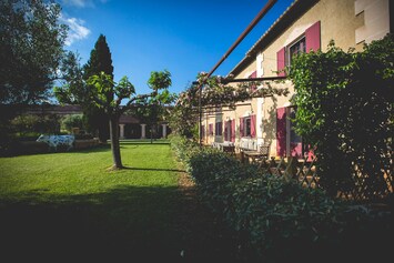 Maison cote cour