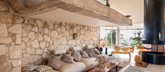 Superbe villa de 600 m2 dans jardin de 4000 m2  piscine et vue panoramique